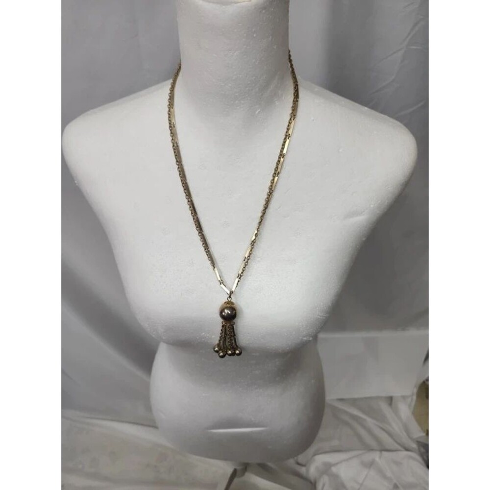 Retro vibe true vintage bobble necklace with tassel
